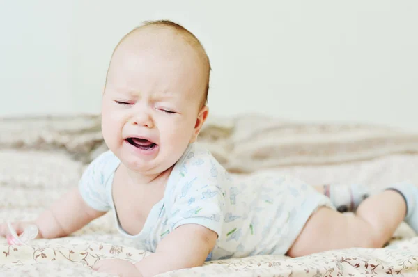 Ağlayan Bebek — Stok fotoğraf