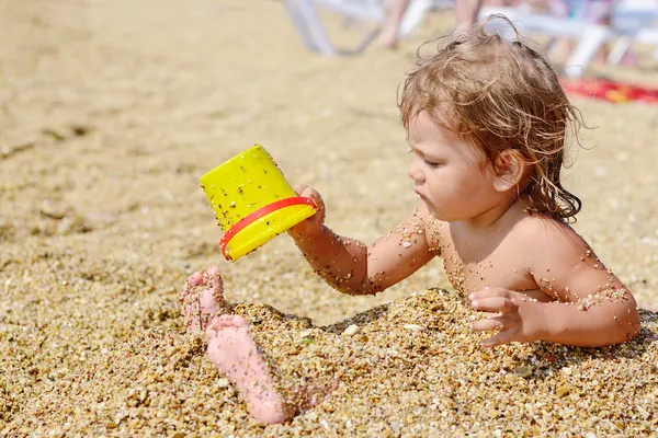 Zabawa na plaży — Zdjęcie stockowe