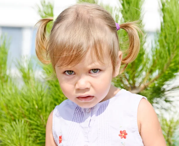 Retrato de menina criança — Fotografia de Stock