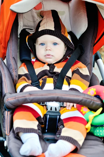 Bebek Puseti içinde döşeme — Stok fotoğraf