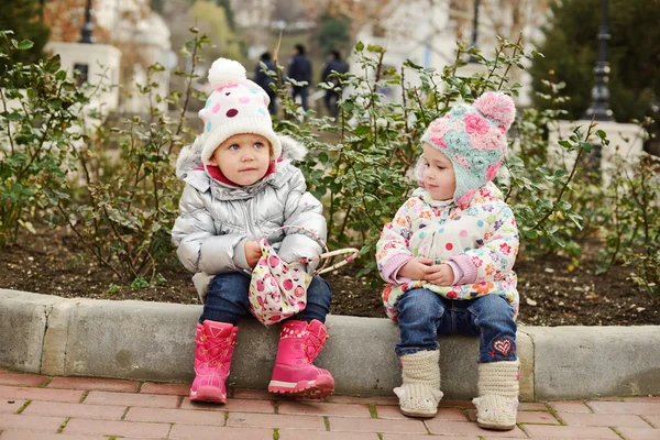 Amigos divertidos del niño — Foto de Stock