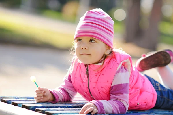 Toddler in the park — Stock Photo, Image