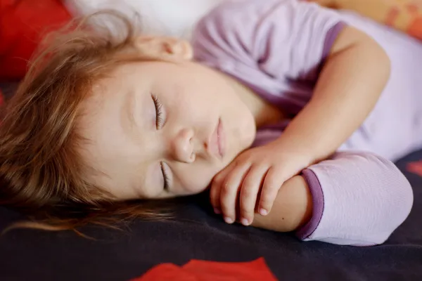 Niño que duerme — Foto de Stock