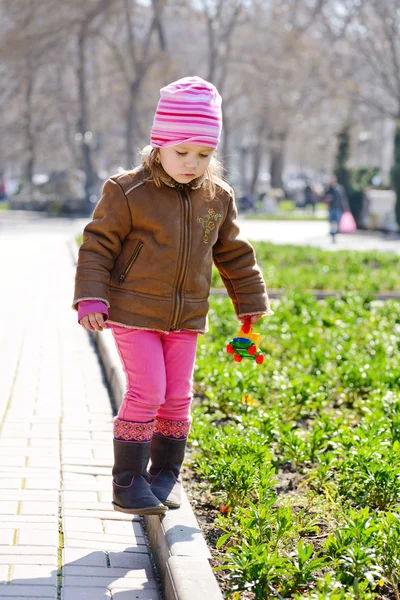 Balance walking — Stock Photo, Image