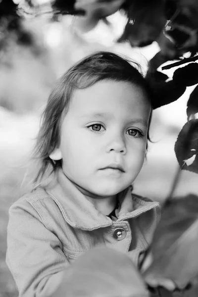 Retrato menina — Fotografia de Stock