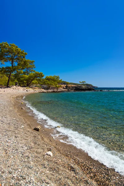 Pláž v phaselis v antalya, Turecko — Stock fotografie