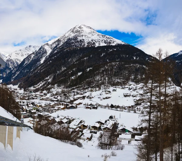 Bergskigebiet solden austria — Stockfoto