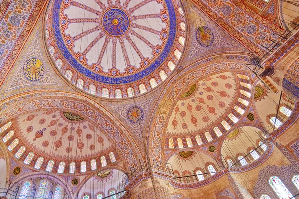 Blue mosque interior in Istanbul Turkey — Stock Photo, Image