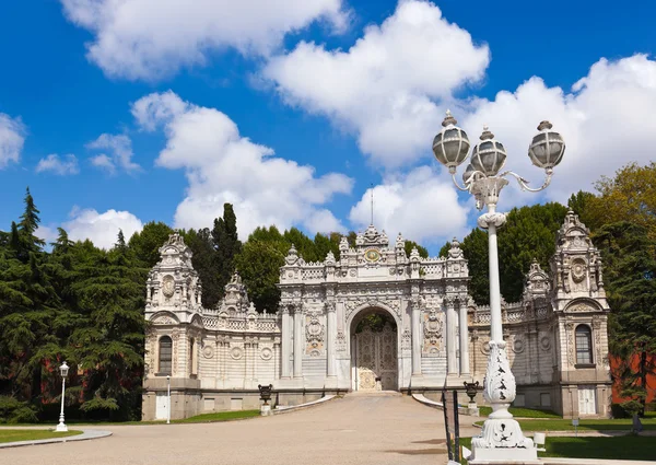 Dolmabahce Palace at istanbul turkey — стоковое фото