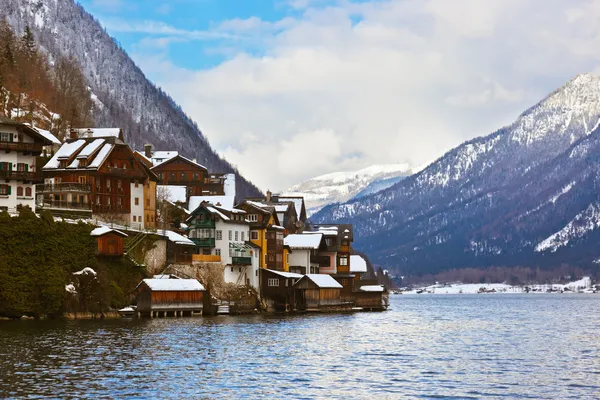 Rakousko InnsbruckΧάλστατ χωριό στη λίμνη - Σάλτσμπουργκ Αυστρίας — Φωτογραφία Αρχείου