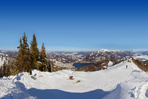 Dağlar resort st. gilgen Avusturya Kayak — Stok fotoğraf