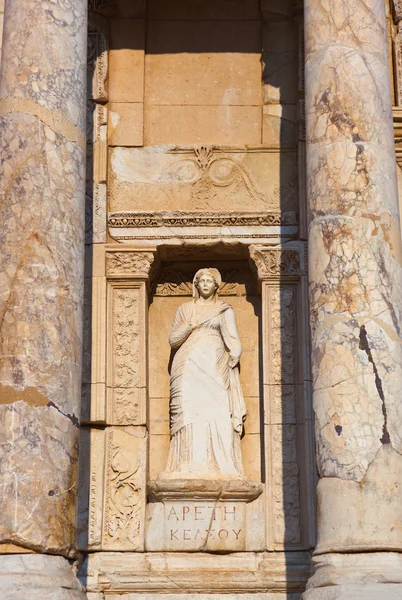 Fragment der Celsiusbibliothek in Ephesus Truthahn — Stockfoto