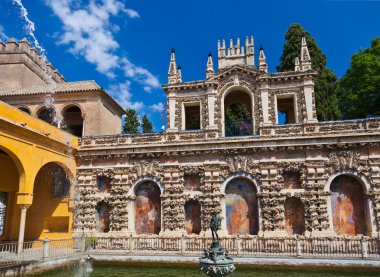 gerçek alcazar bahçeleri seville İspanya
