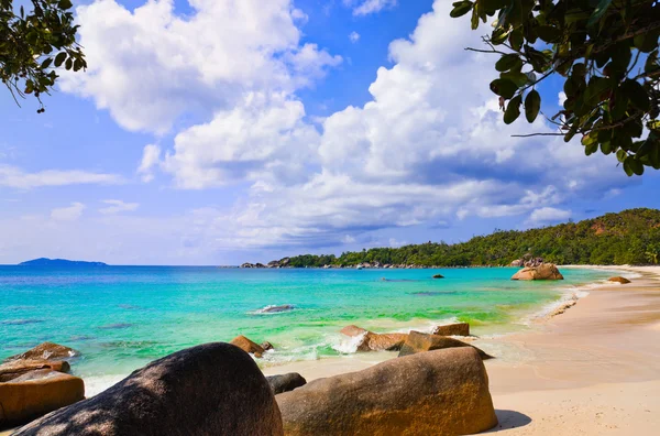 Strand anse lazio op eiland praslin, Seychellen — Stockfoto