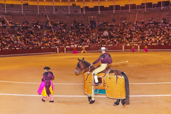 Matadors in bullfighting arena at Madrid — Stock Photo, Image