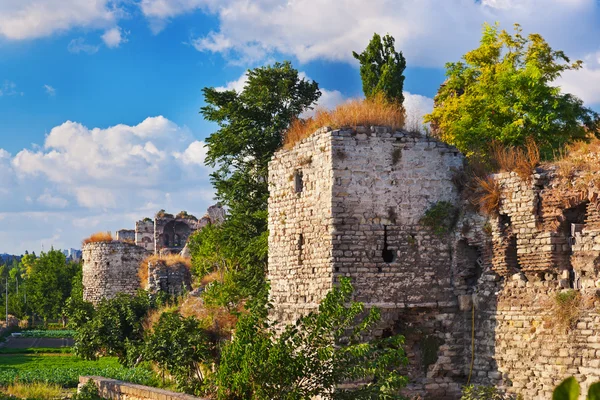 Antiga fortaleza em Istambul Turquia — Fotografia de Stock
