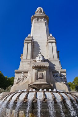 Cervantes madrid İspanya Anıtı