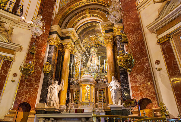 Интерьер собора в Валенсии
