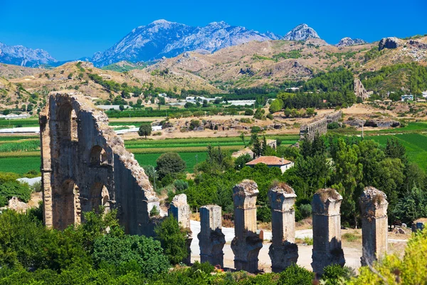 Aqueduct at Aspendos in Antalya, Turkey — Stock Photo, Image