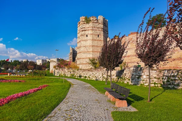 Antiga fortaleza em Istambul Turquia — Fotografia de Stock