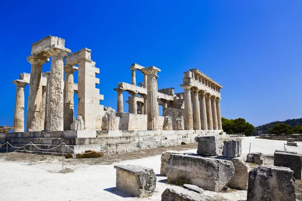 Ruínas do templo na ilha Aegina, Grécia — Fotografia de Stock