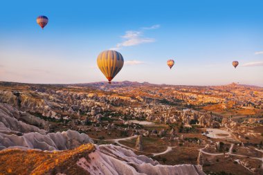 sıcak hava balon Kapadokya Türkiye uçan