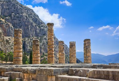 Delphi, Yunanistan apollo Tapınağı kalıntıları