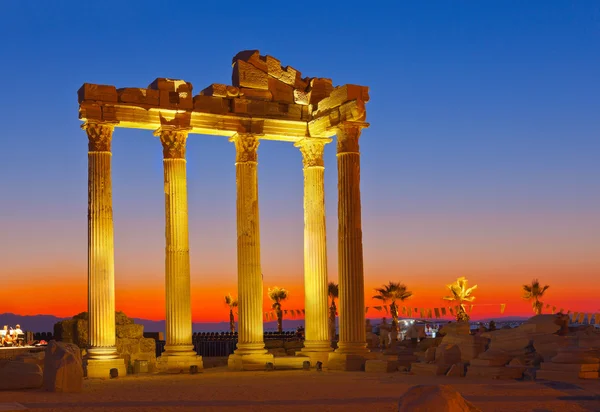 Alte Ruinen in der Seite, Türkei bei Sonnenuntergang — Stockfoto