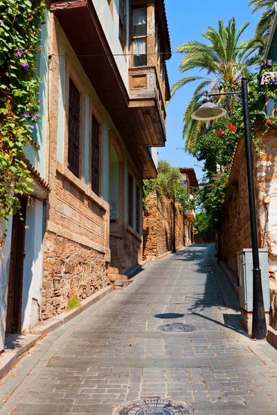 Vecchia strada in Antalya, Turchia — Foto Stock