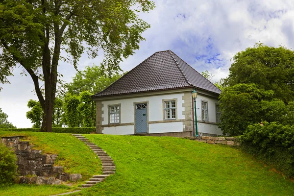 Hus i Gamleborg - Bergen – stockfoto