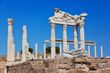 Tapınak trajan, Türkiye'de pergamon acropolis