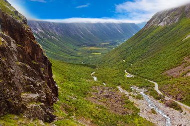 Stigfossen Şelalesi ve Troll yolu - Norveç