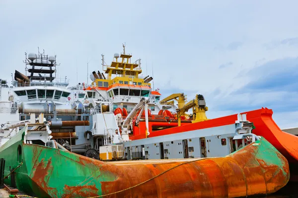 Stora industriella fartyg i stavanger port - Norge — Stockfoto