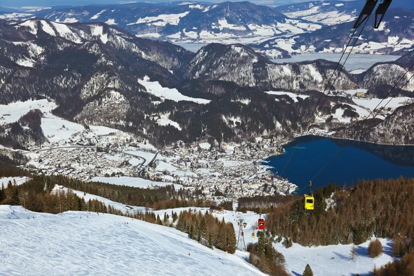 Bergen ski resort st. gilgen, Oostenrijk — Stockfoto