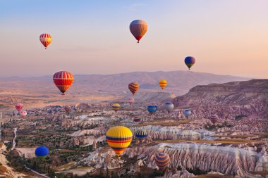 sıcak hava balon Kapadokya Türkiye uçan