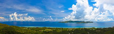 Seyşeller 'de Praslin ve Mahe Adası Panoraması