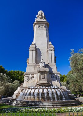 Cervantes madrid İspanya Anıtı