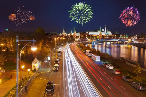 Fuochi d'artificio sul Cremlino a Mosca — Foto Stock