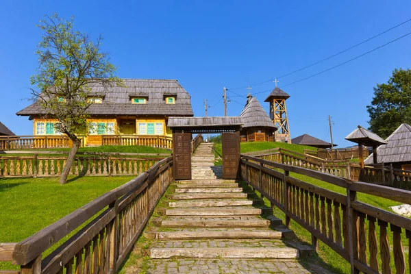 Aldeia Tradicional Drvengrad Mecavnik Sérvia Arquitetura Fundo Viagem — Fotografia de Stock