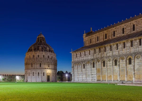 Basilica Pisa Talya Daki Eğik Kule Mimari Arka Plan — Stok fotoğraf