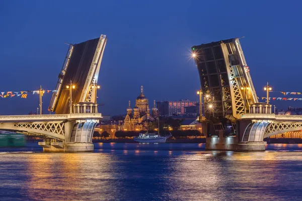 Řeka Neva Otevřený Most Blagoveshchensky Petrohrad Rusko — Stock fotografie