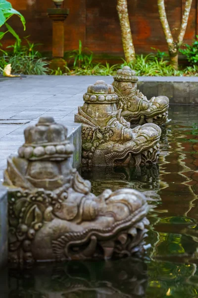 Храм Тирта Эмпул Острове Бали Индонезия Туристический Архитектурный Фон Стоковая Картинка