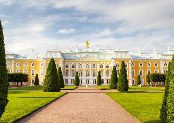 Фасад Большого дворца в Санкт-Петербурге . — стоковое фото