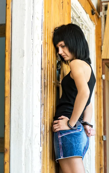 Woman has been arrested and handcuffed — Stock Photo, Image