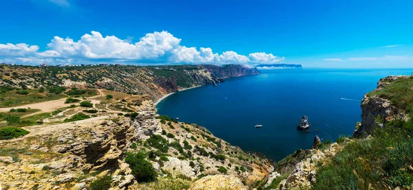 Мыс Фиолент, Черное море под Севастополем, Крым — стоковое фото