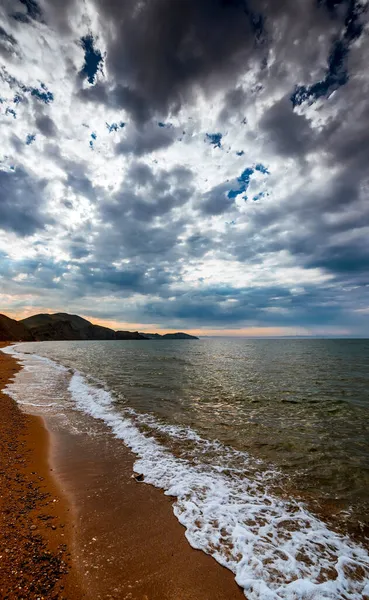 Kilátás a csendes öbölre és a tengerre Koktebel, Krím. — Stock Fotó
