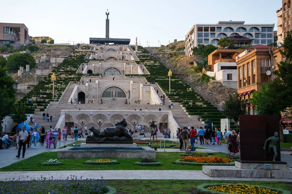 Yerevan Armenia Lipca 2021 Widok Kaskadę Centrum Erywania Wieczorem Obrazek Stockowy