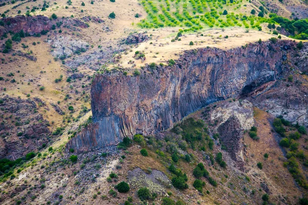 Paysages montagneux des sommets et des crêtes de l'Arménie — Photo