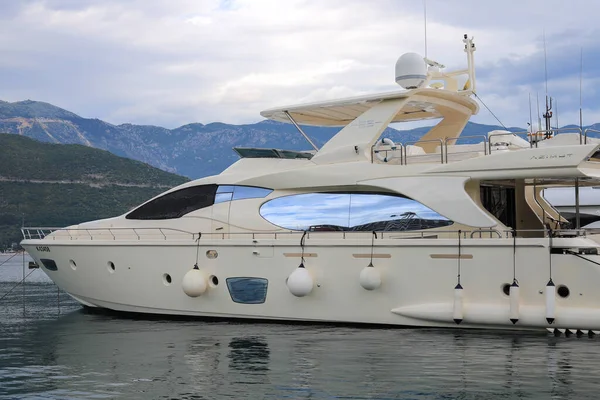 Budva Montenegro Juli 2021 Luxusjacht Azimut Der Dukley Marina — Stockfoto