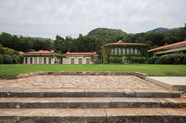 Villa Milocer ve Karadağ 'daki King' s Beach 'in yakınına park edin.